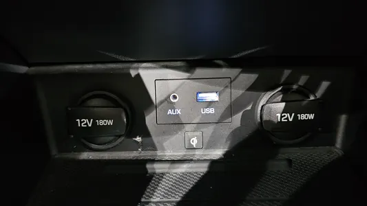 Hyundai 아이오닉 하이브리드 I 2016 20