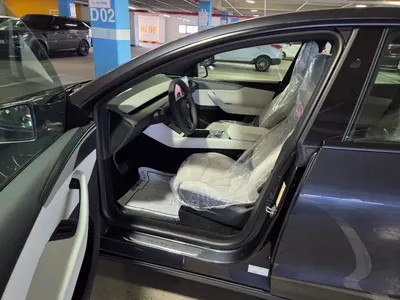 Tesla Y L AWD 2026 6