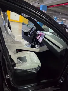 Tesla Y L AWD 2026 9
