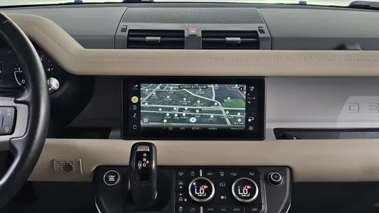 Land Rover (L663) 110 D240 S 2020 14