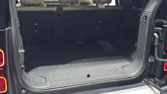 Land Rover (L663) 110 D240 S 2020 19