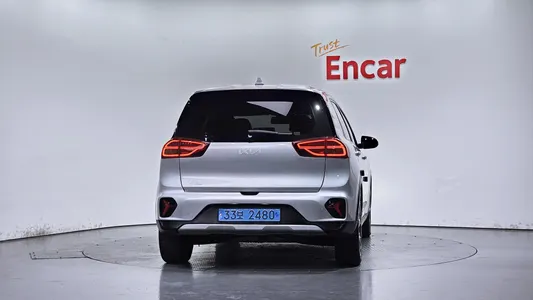 Kia 니로 플러스 2022 4
