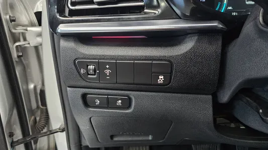 Kia 니로 플러스 2022 16