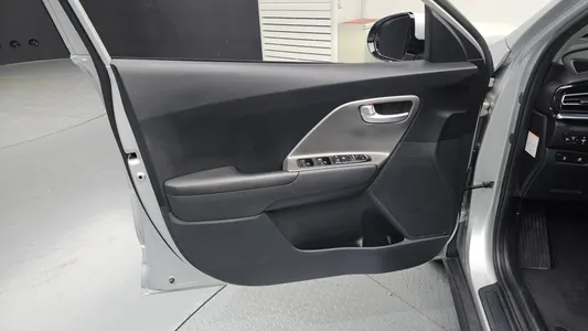 Kia 니로 플러스 2022 24