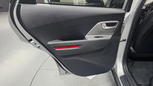 Kia 니로 플러스 2022 25
