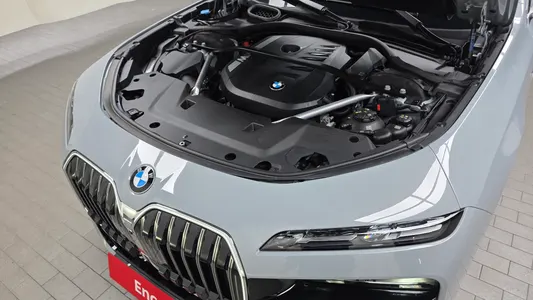 BMW 7 Series (G70) 740i sDrive M 2023 6