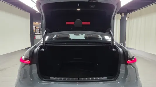BMW 7 Series (G70) 740i sDrive M 2023 17