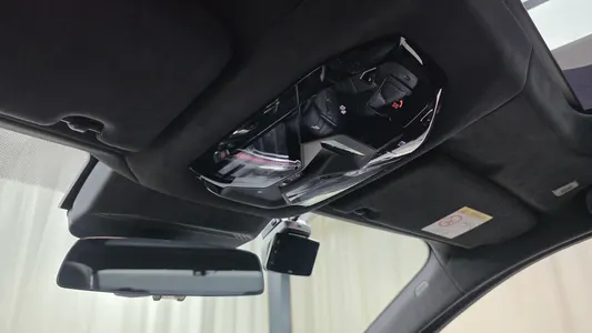 BMW 7 Series (G70) 740i sDrive M 2023 19