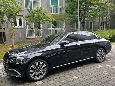 Mercedes-Benz E-Class W213 E300e 4MATIC 2022