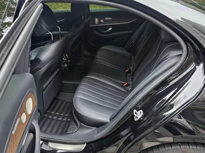 Mercedes-Benz E-Class W213 E300e 4MATIC 2022 17