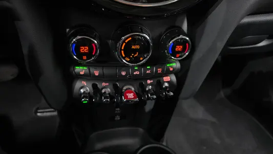 MINI 쿠퍼 5 2023 17