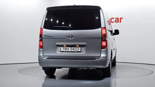 Hyundai Grand Starex 12 LPi 2017 4