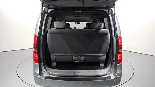 Hyundai Grand Starex 12 LPi 2017 20