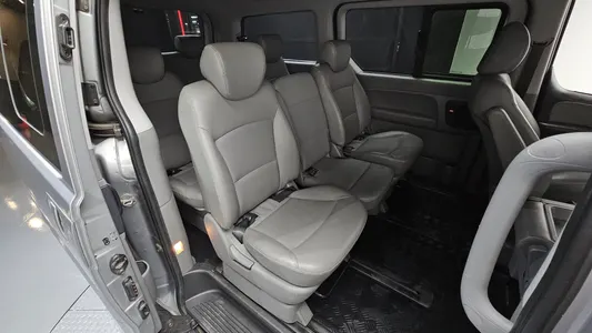 Hyundai Grand Starex 12 LPi 2017 26
