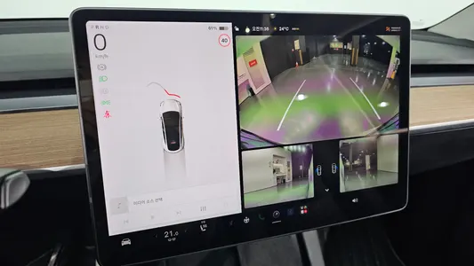 Tesla Y AWD 2021 15