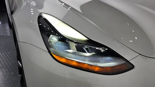 Tesla Y AWD 2021 22