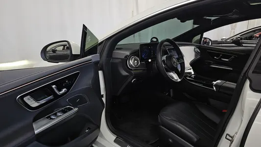 Mercedes-Benz EQE V295 EQE300 2023 10