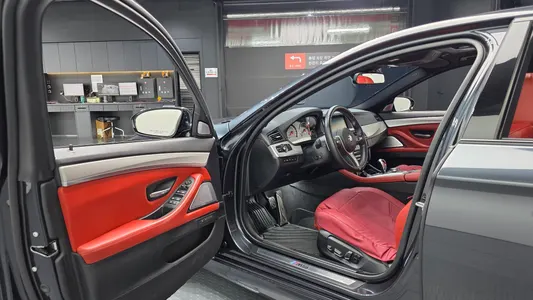 BMW M5 (F10) M5 2016 10