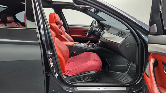 BMW M5 (F10) M5 2016 27