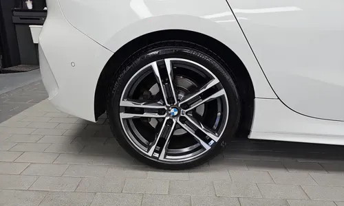 BMW 1 Series (F40) 120i M 2022 5