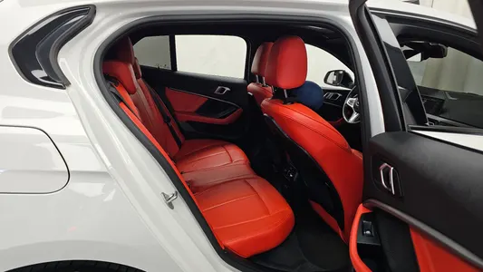 BMW 1 Series (F40) 120i M 2022 11