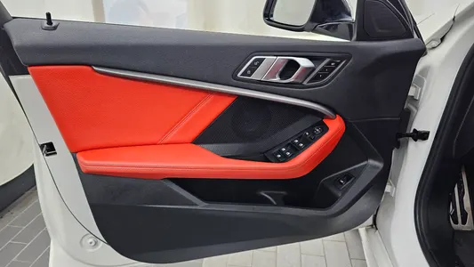 BMW 1 Series (F40) 120i M 2022 24