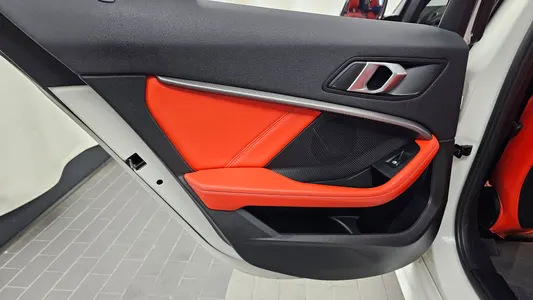 BMW 1 Series (F40) 120i M 2022 25