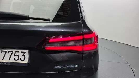 BMW X5 (G05) xDrive 45e xLine 2022 24