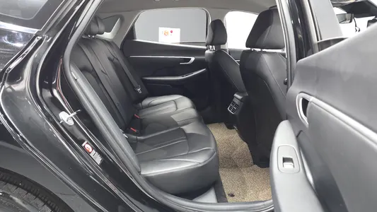 Hyundai (DN8) 2.0 LPG() 2021 12