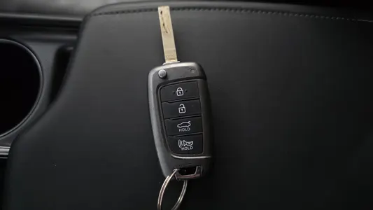 Hyundai (DN8) 2.0 LPG() 2021 30