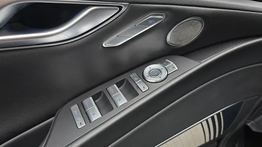 Genesis G80 (RG3) e-AWD 2022 30
