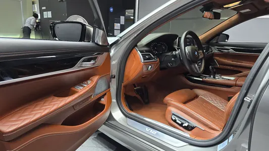 BMW 7 Series (G11) M760Li xDrive 2020 10