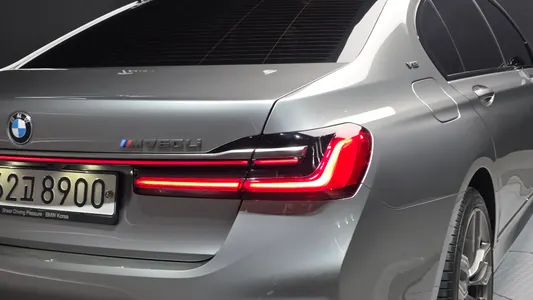 BMW 7 Series (G11) M760Li xDrive 2020 23