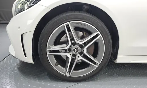 Mercedes-Benz C-Class W205 C220 d 4MATIC AMG Line 2019 4