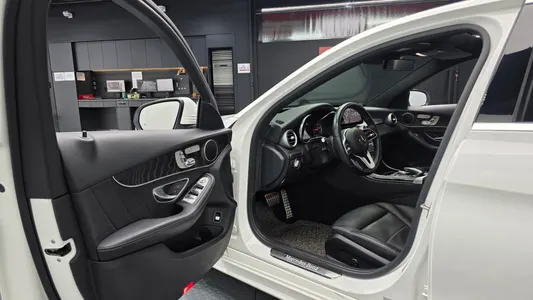 Mercedes-Benz C-Class W205 C220 d 4MATIC AMG Line 2019 9