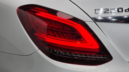 Mercedes-Benz C-Class W205 C220 d 4MATIC AMG Line 2019 23