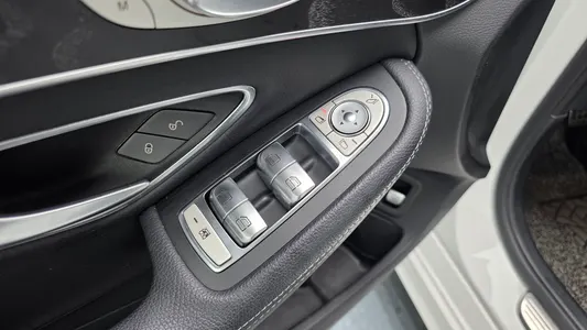 Mercedes-Benz C-Class W205 C220 d 4MATIC AMG Line 2019 29
