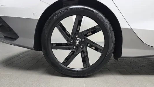 Hyundai Ioniq 6 AWD 2024 5