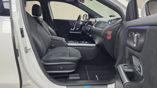 Mercedes-Benz EQA H243 EQA250 AMG 2025 10