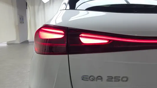 Mercedes-Benz EQA H243 EQA250 AMG 2025 23