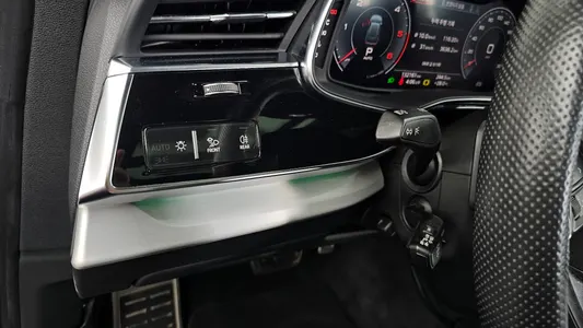Audi Q8 (4M) 50 TDI 2020 27