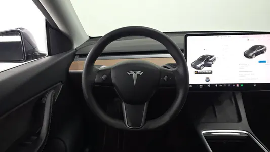 Tesla Y RWD 2021 12