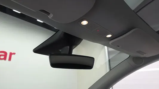 Tesla Y RWD 2021 19