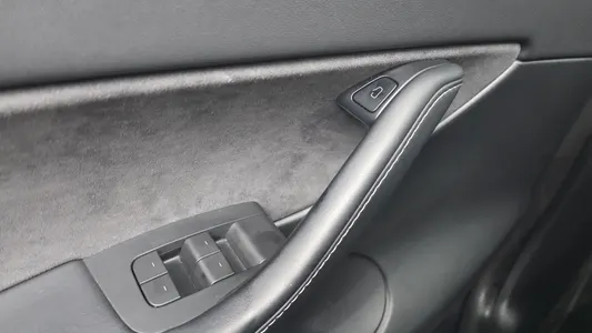 Tesla Y RWD 2021 29