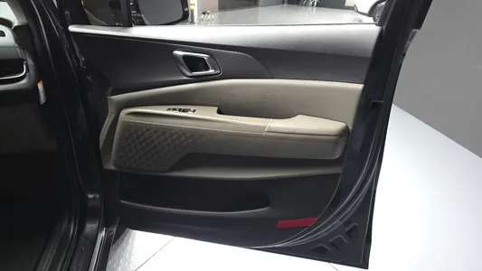 Kia 4 HEV 9 2024 25