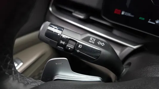 Kia 4 HEV 9 2024 28