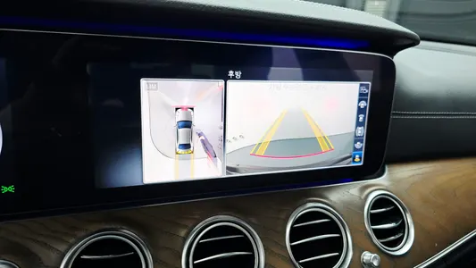 Mercedes-Benz E-Class W213 E300 4MATIC 2020 15