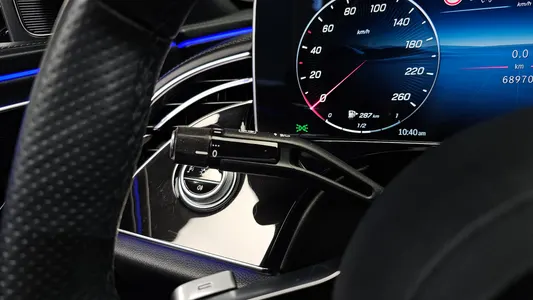 Mercedes-Benz E-Class W214 E300 4MATIC AMG Line 2024 14