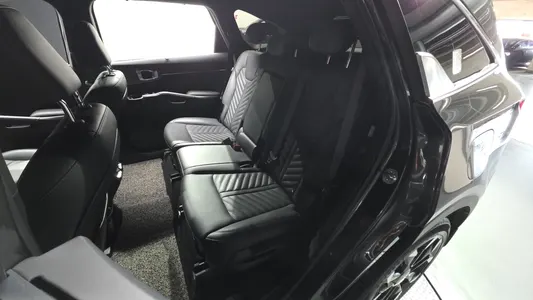 Kia 4 2.2 2WD 2023 27
