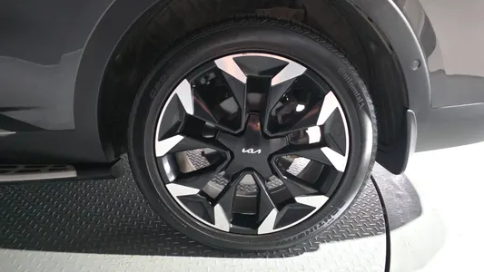 Kia 4 2.2 2WD 2023 22